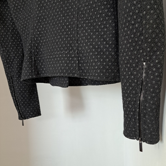 RW&CO | Grey diamond pattern asymmetrical zipper women's jacket - Picture 8 of 14